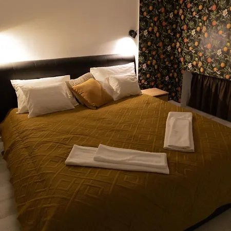 Glam Castle * Budapest