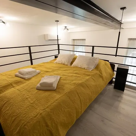 Glam Castle Apartmán *